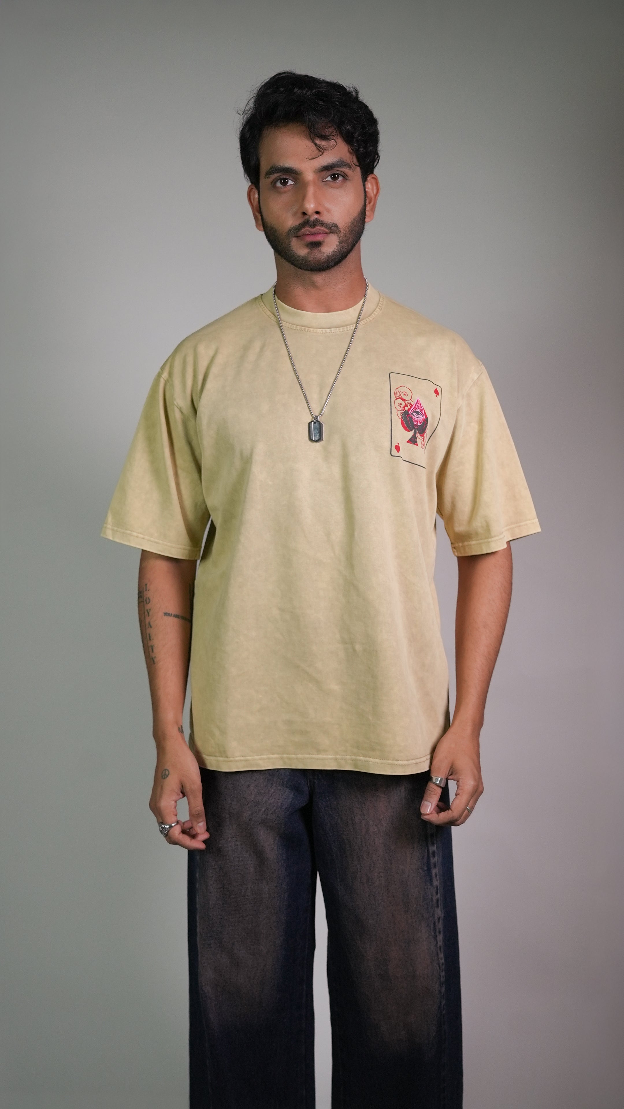 SPADE OF SECRETS BEIGE ACIDWASH MEN’S OVERSIZED T-SHIRT