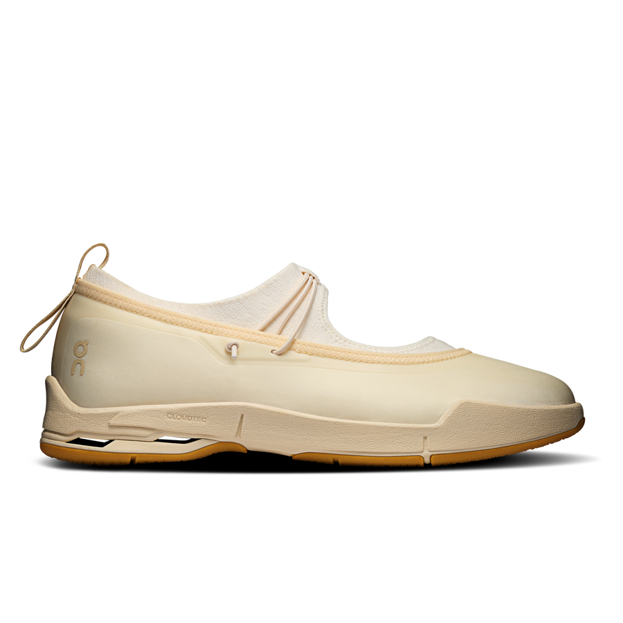 On Running Cloudnova Moon Mary Jane - Womens