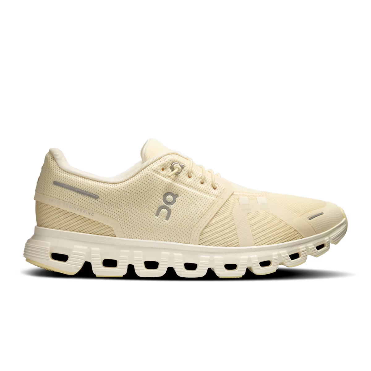 On Running Cloud 6 Castor Ivory (W)