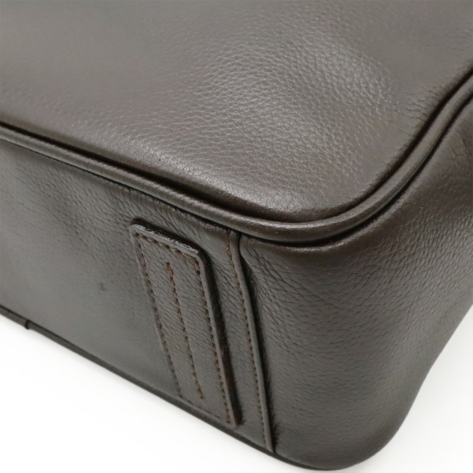 Burberry Leather Shoulder Bag (Pre-Owned)