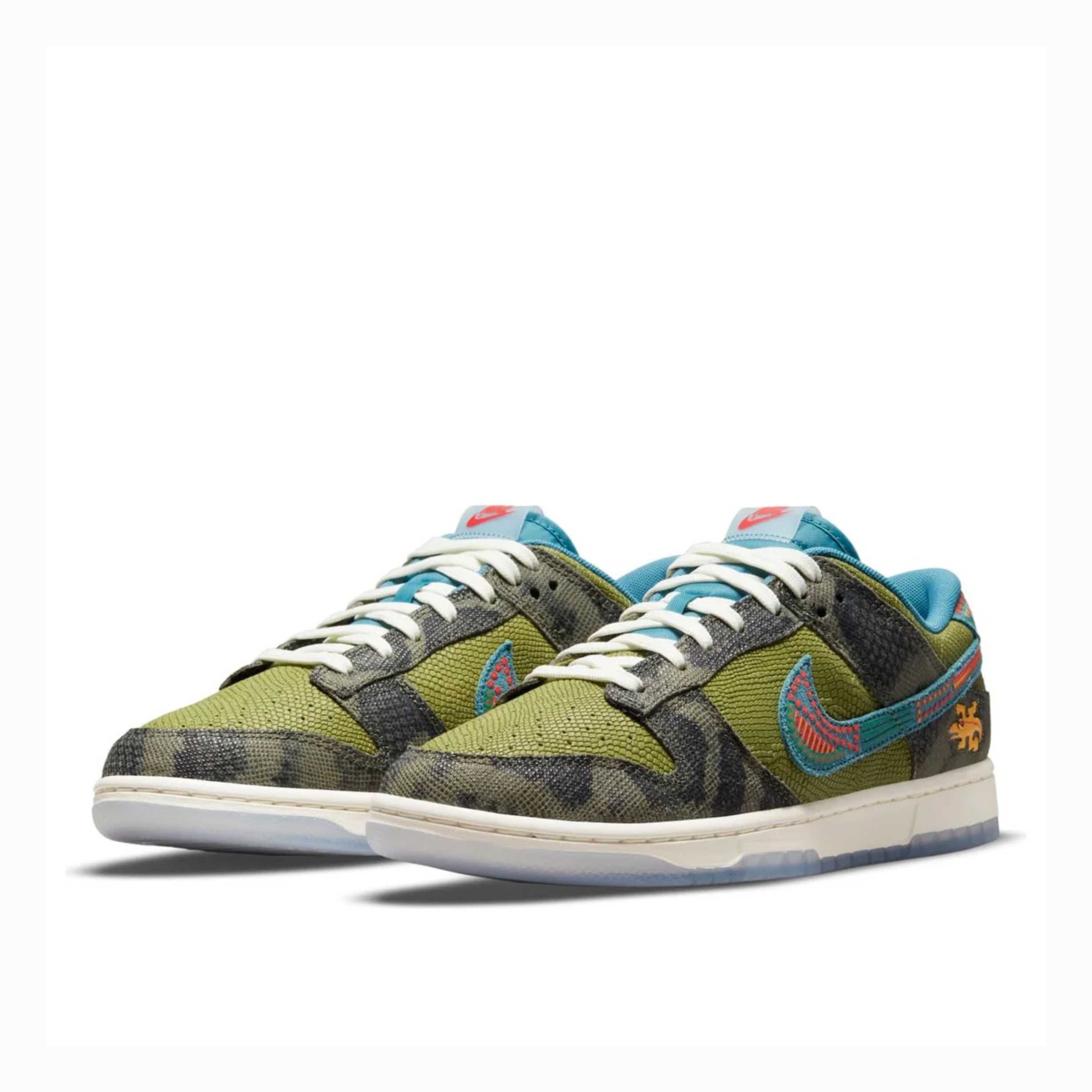 Nike Dunk Low SiEMPRE Familia