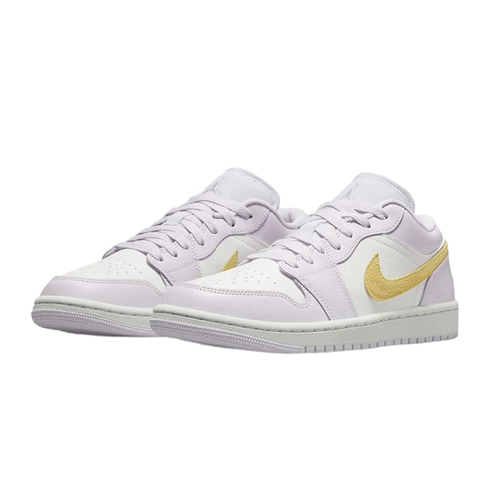 Jordan 1 Low
Barely Grape (W)