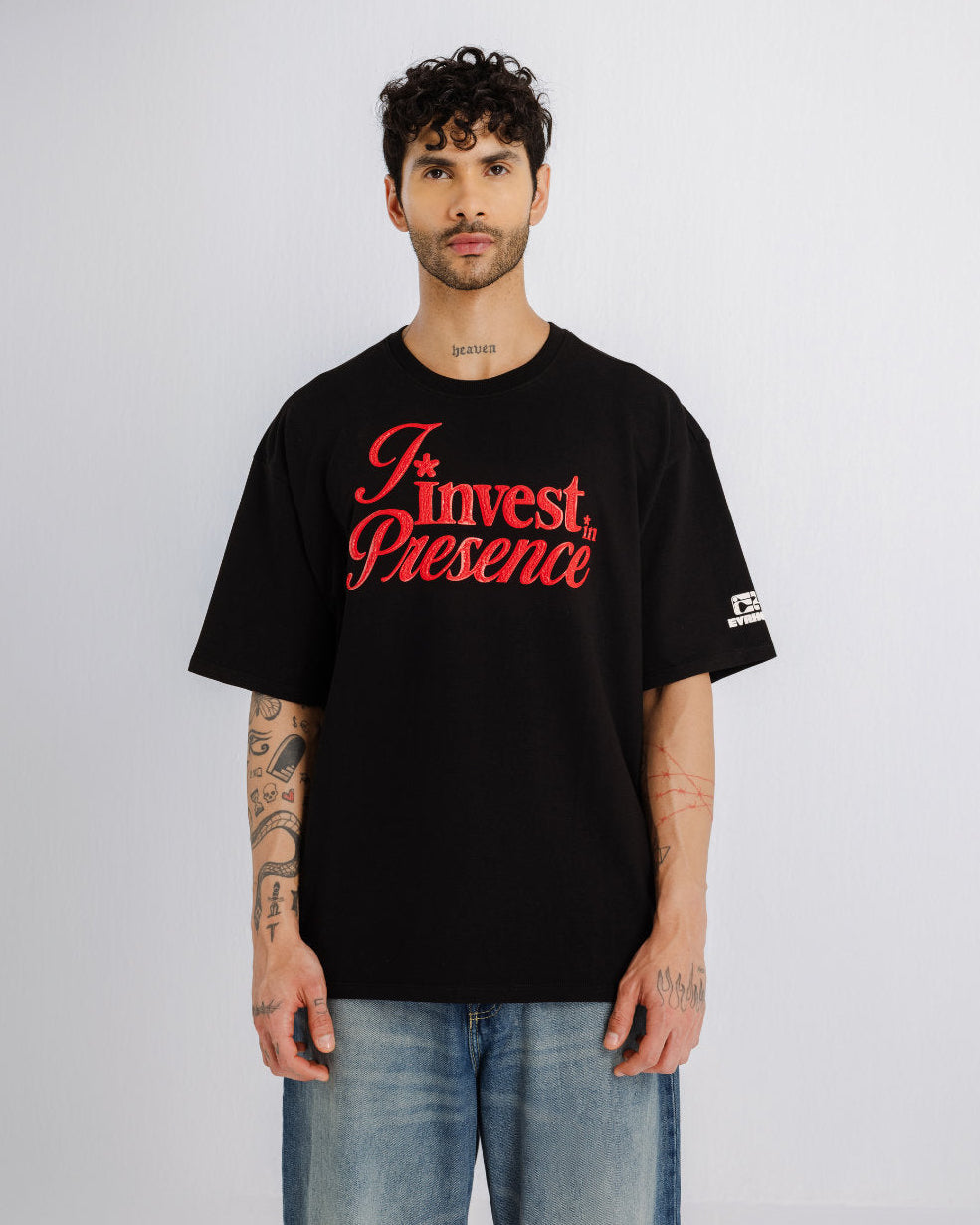 The Presence Tee - Black - Evrhood oversized typographic t-shirt