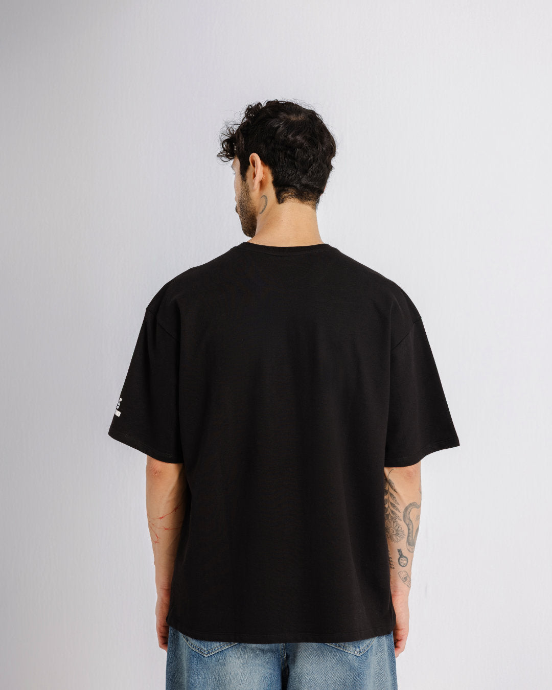 The Presence Tee - Black - Evrhood oversized typographic t-shirt