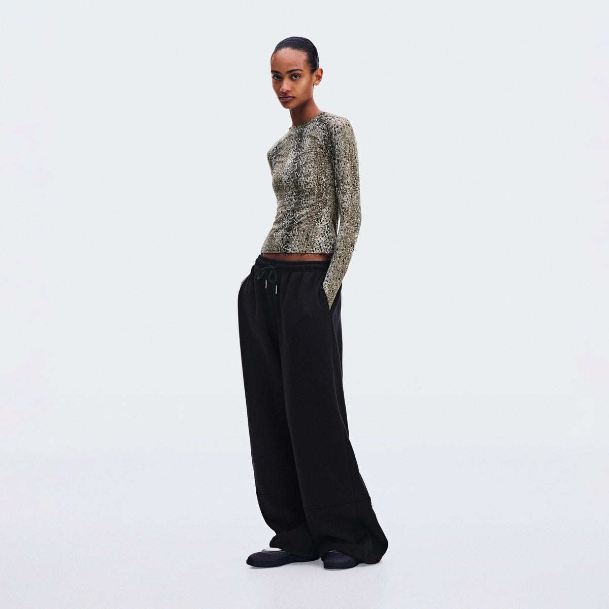 Oversized Sweatpants - Womens