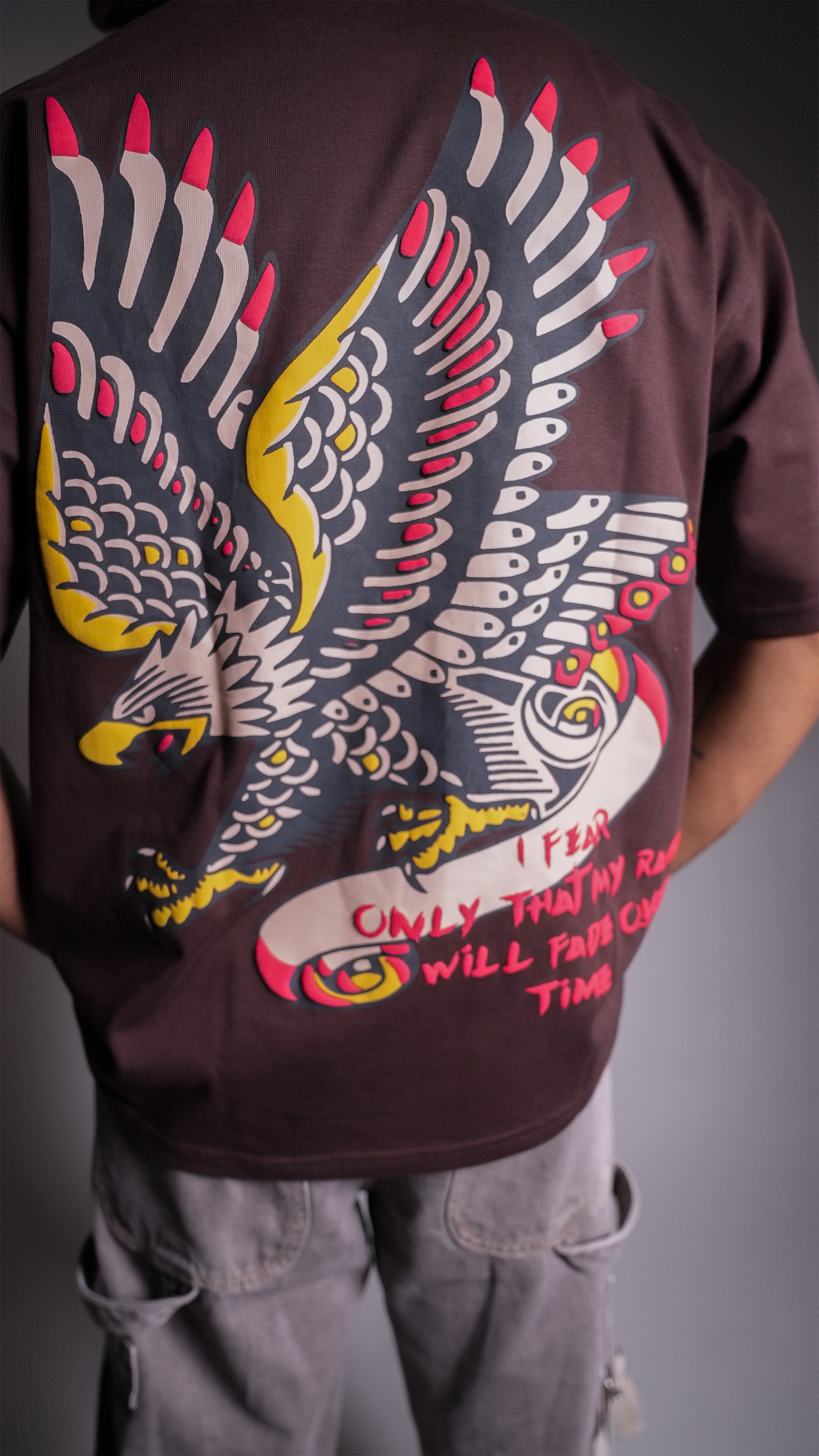 EAGLE EYE BROWN MEN’S OVERSIZED T-SHIRT