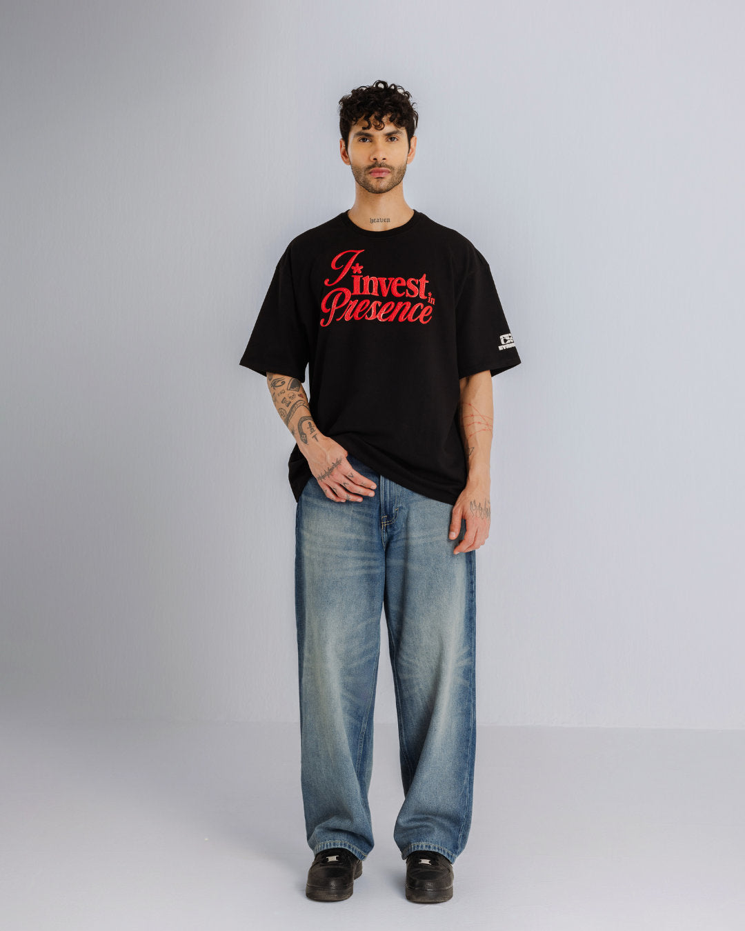 The Presence Tee - Black - Evrhood oversized typographic t-shirt