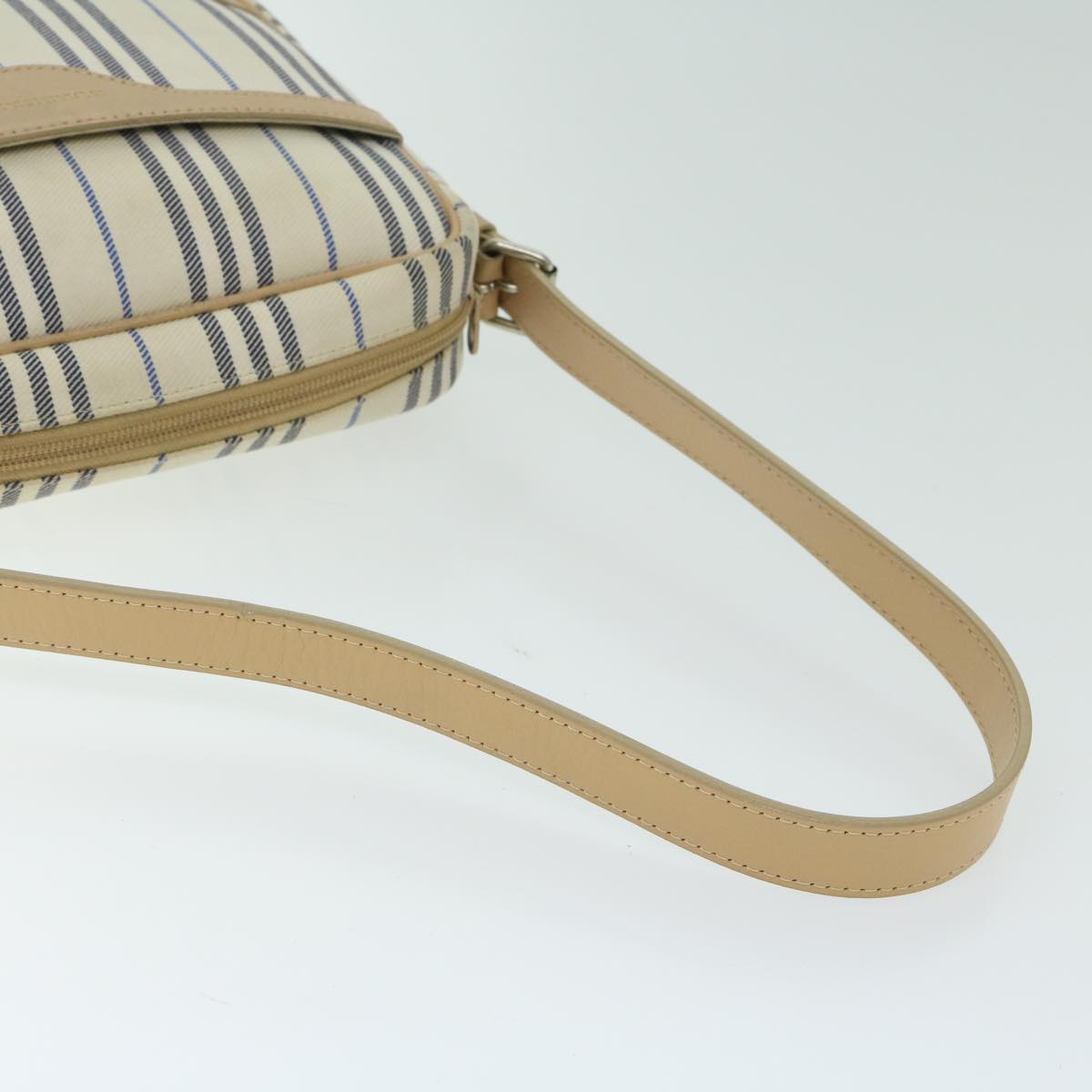 Burberry Nova Check Canvas Shoulder Bag (Pre-Owned)