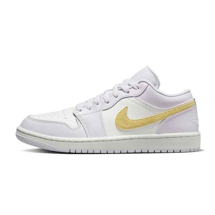 Jordan 1 Low
Barely Grape (W)