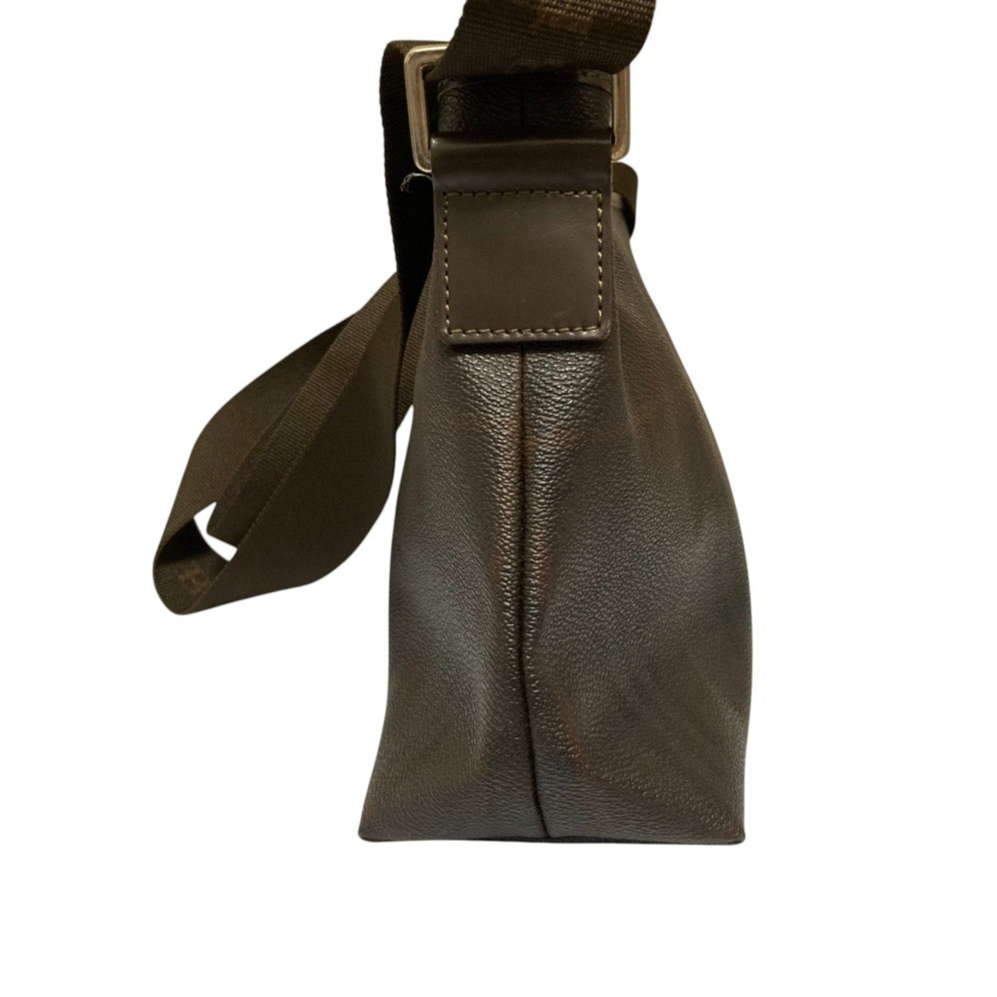 Burberry Pvc Shoulder Bag (Pre-Owned)