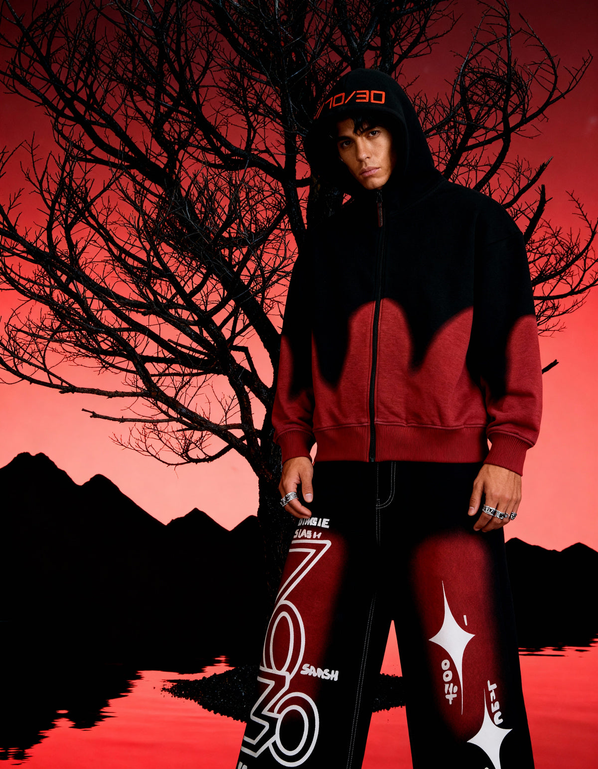 STAINED [RELAXED ZIP-UP HOODIE]