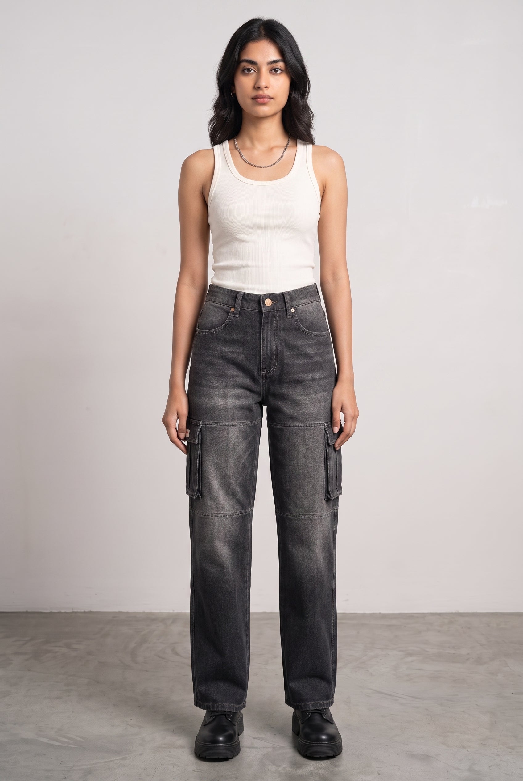 CARBON BLACK DENIM WOMEN'S CARGO