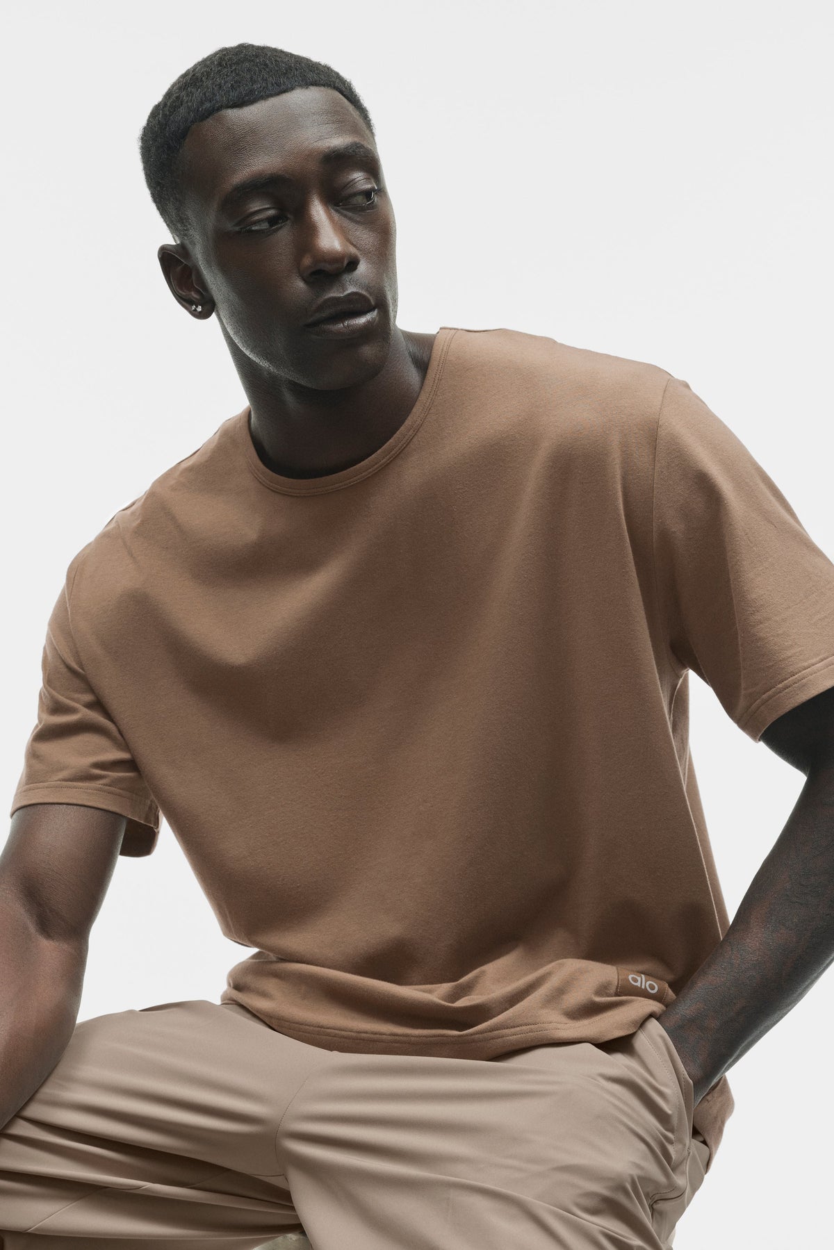 Alo Yoga Street Essential Tee - Java Brown