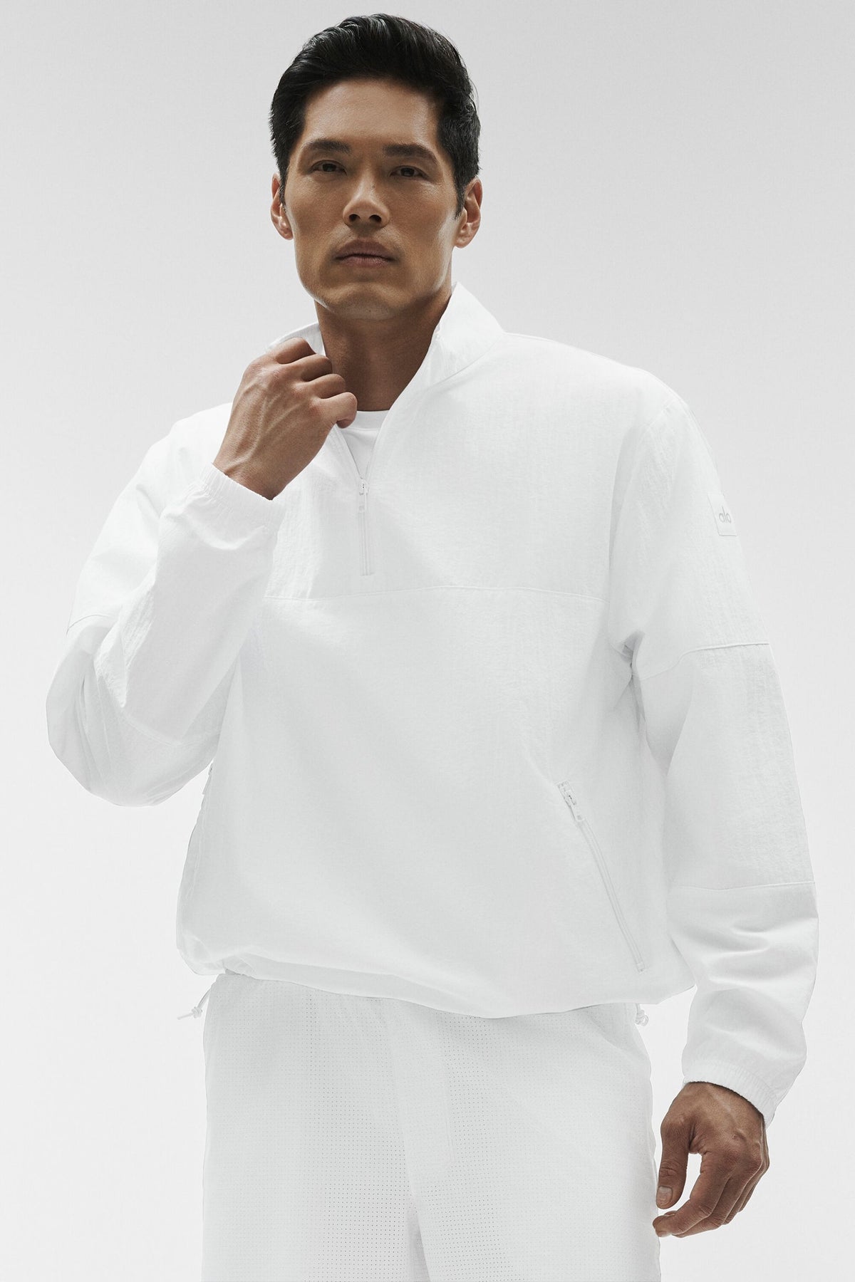 Alo Yoga Light Weight Takeaway Track Pullover - White