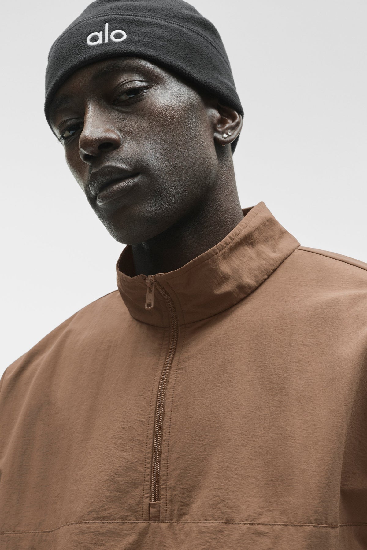 Alo Yoga Light Weight Takeaway Track Pullover - Java Brown