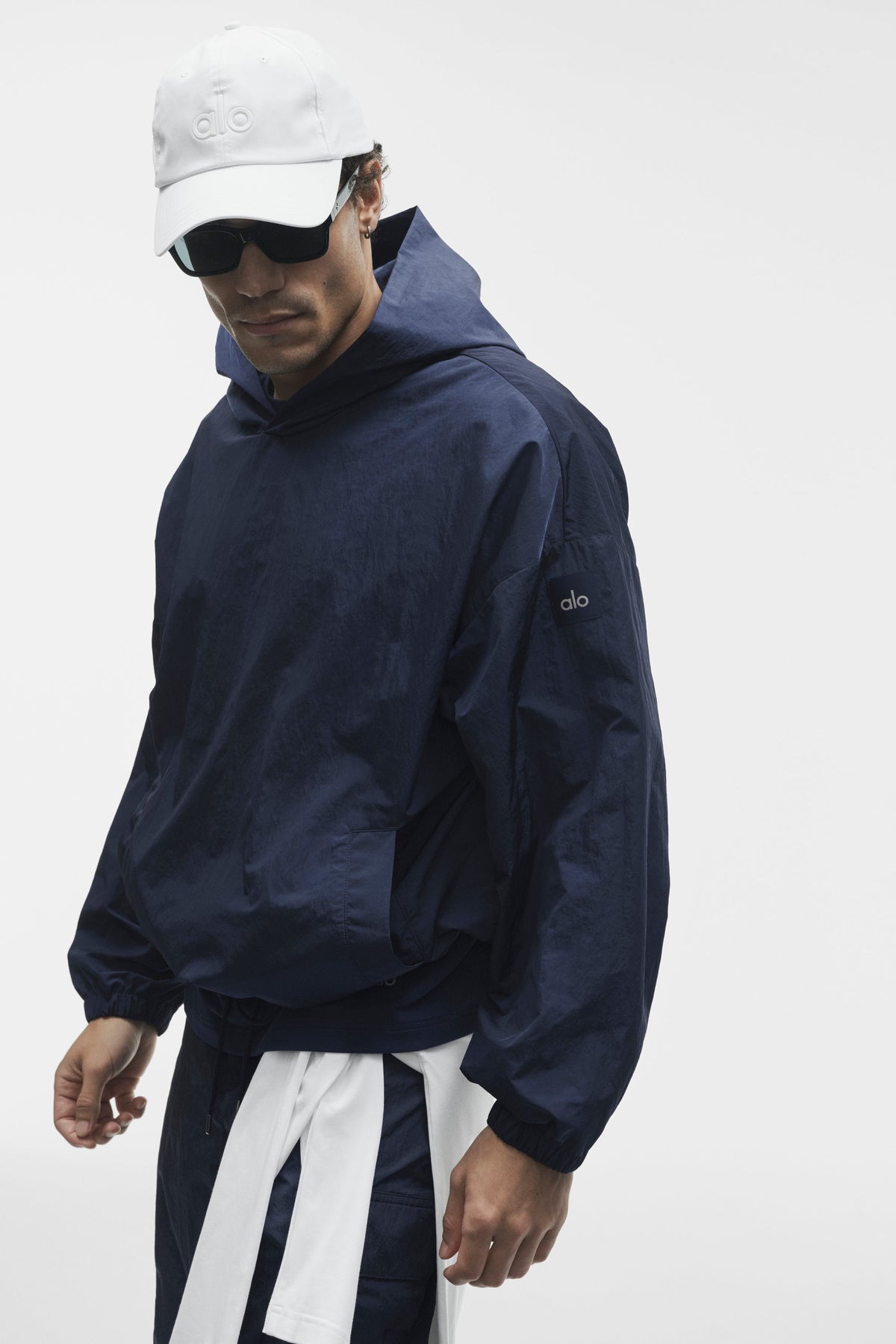 Alo Yoga Axis Hooded Pullover - Navy