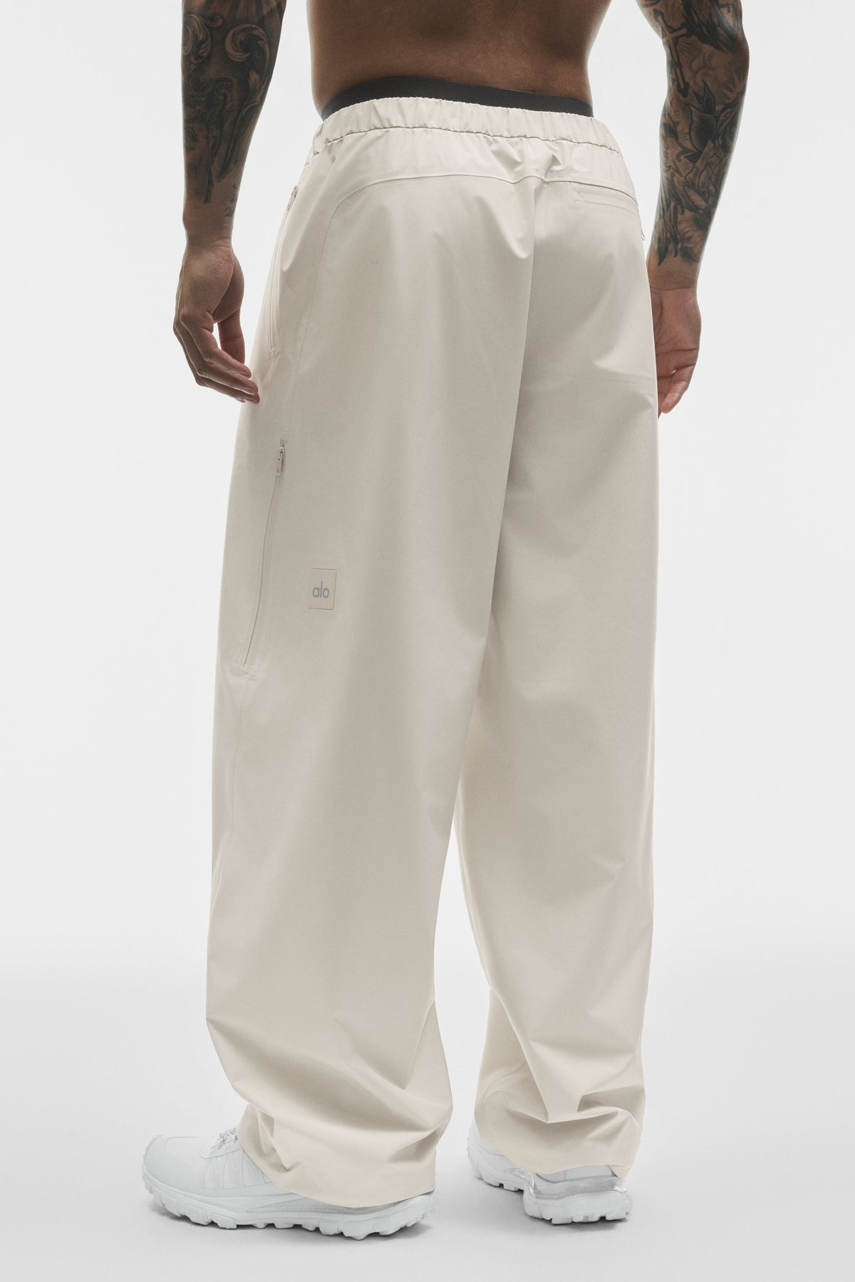 Alo Yoga Alpha Shell Pant - Bone