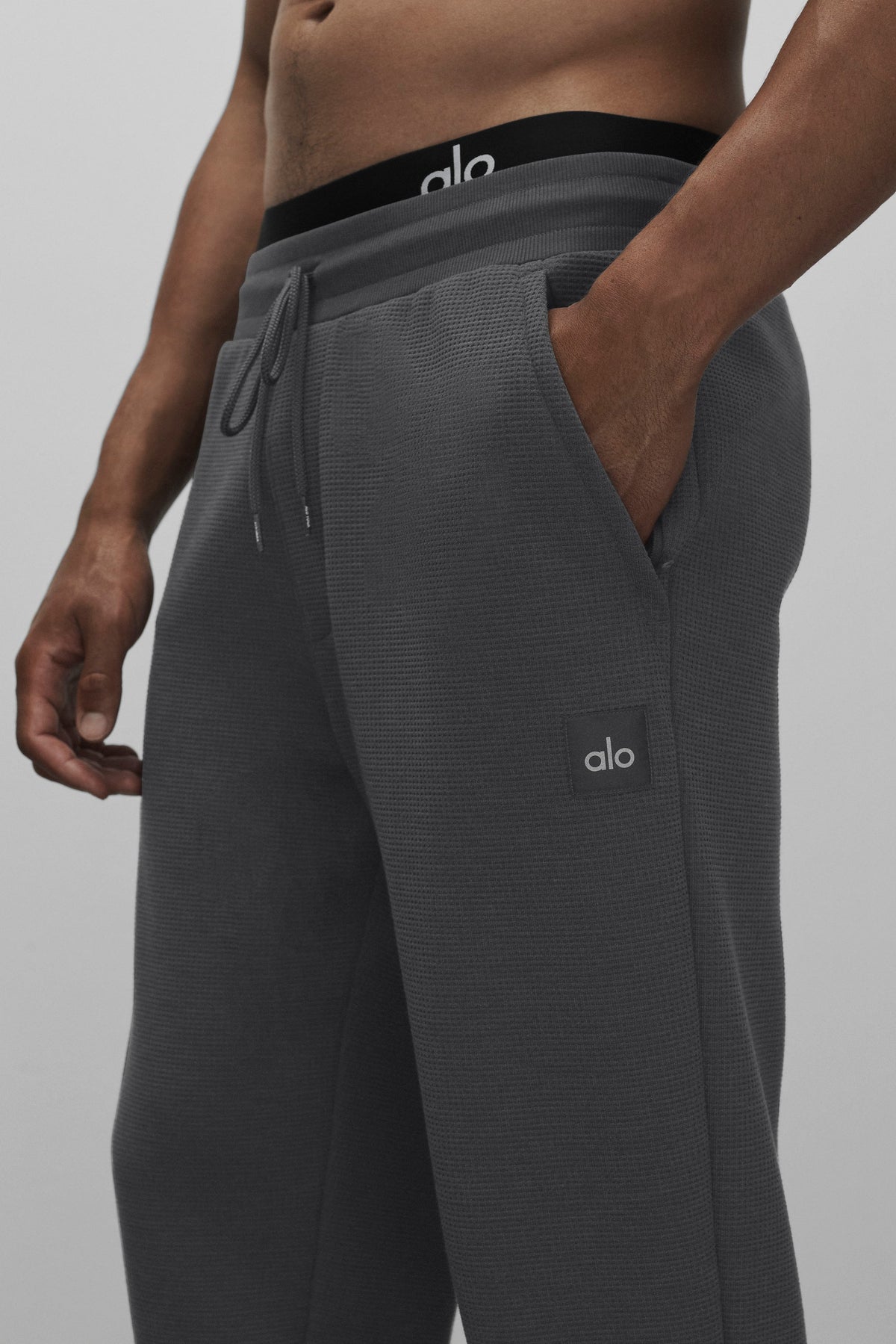 Alo Yoga Waffle Lounge Jogger - Anthracite
