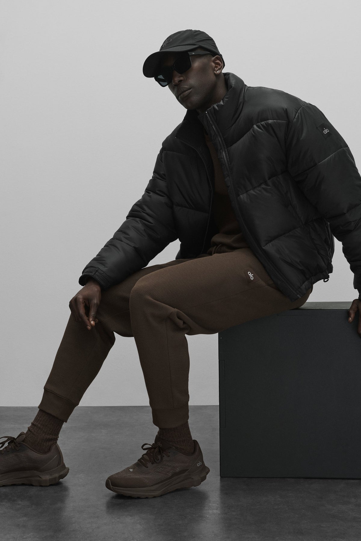 Alo Yoga Waffle Lounge Jogger - Espresso