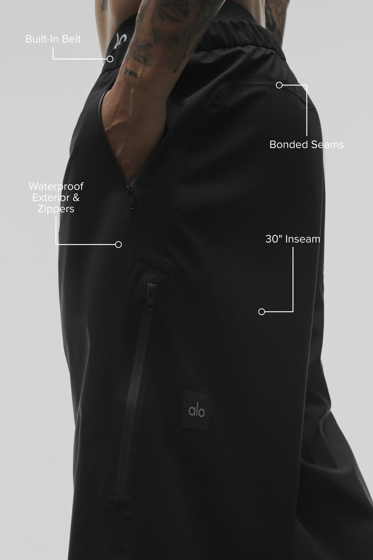 Alo Yoga Alpha Max Shell Pant - Black
