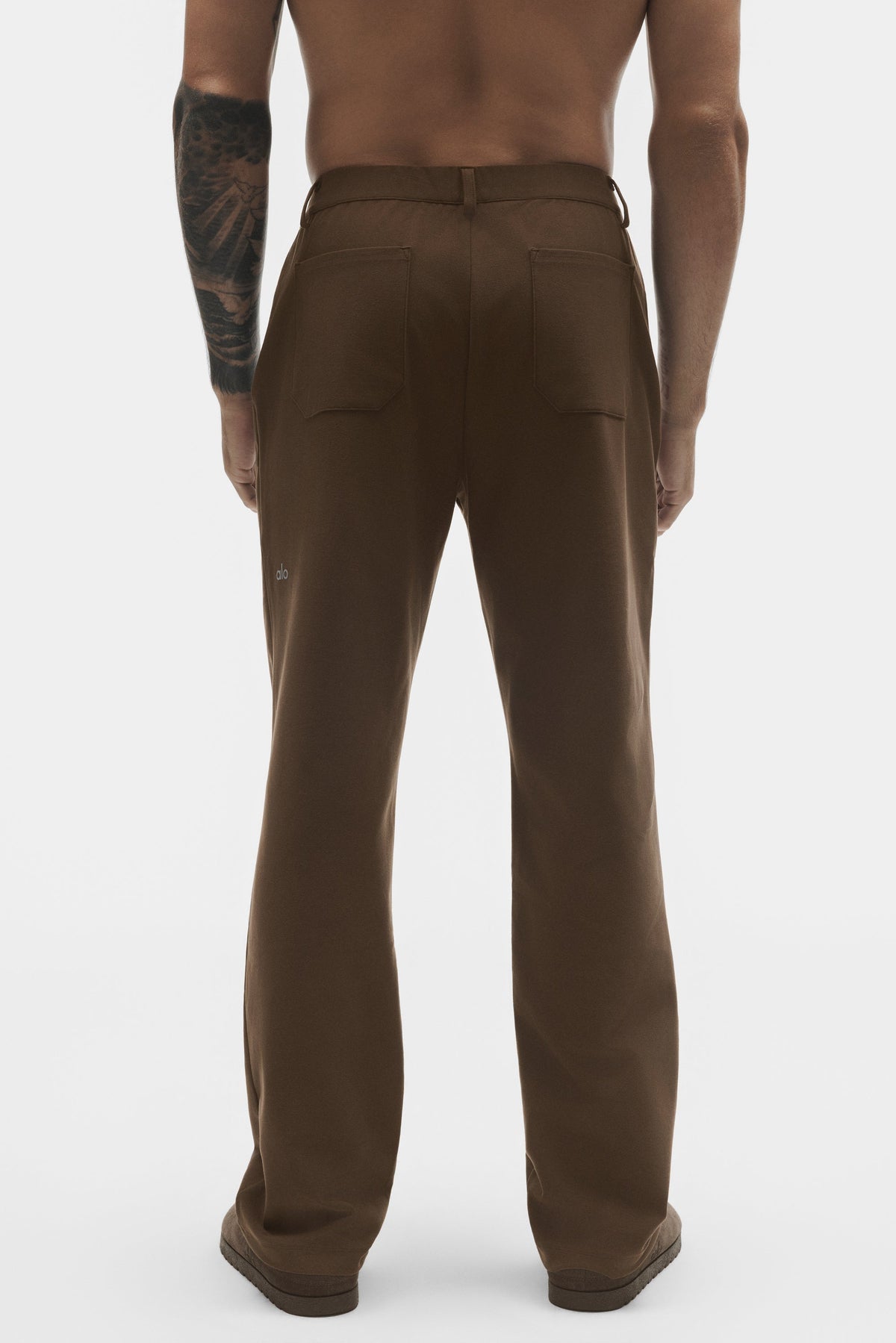 Alo Yoga Conquer Max 4 Pocket Pant - Espresso
