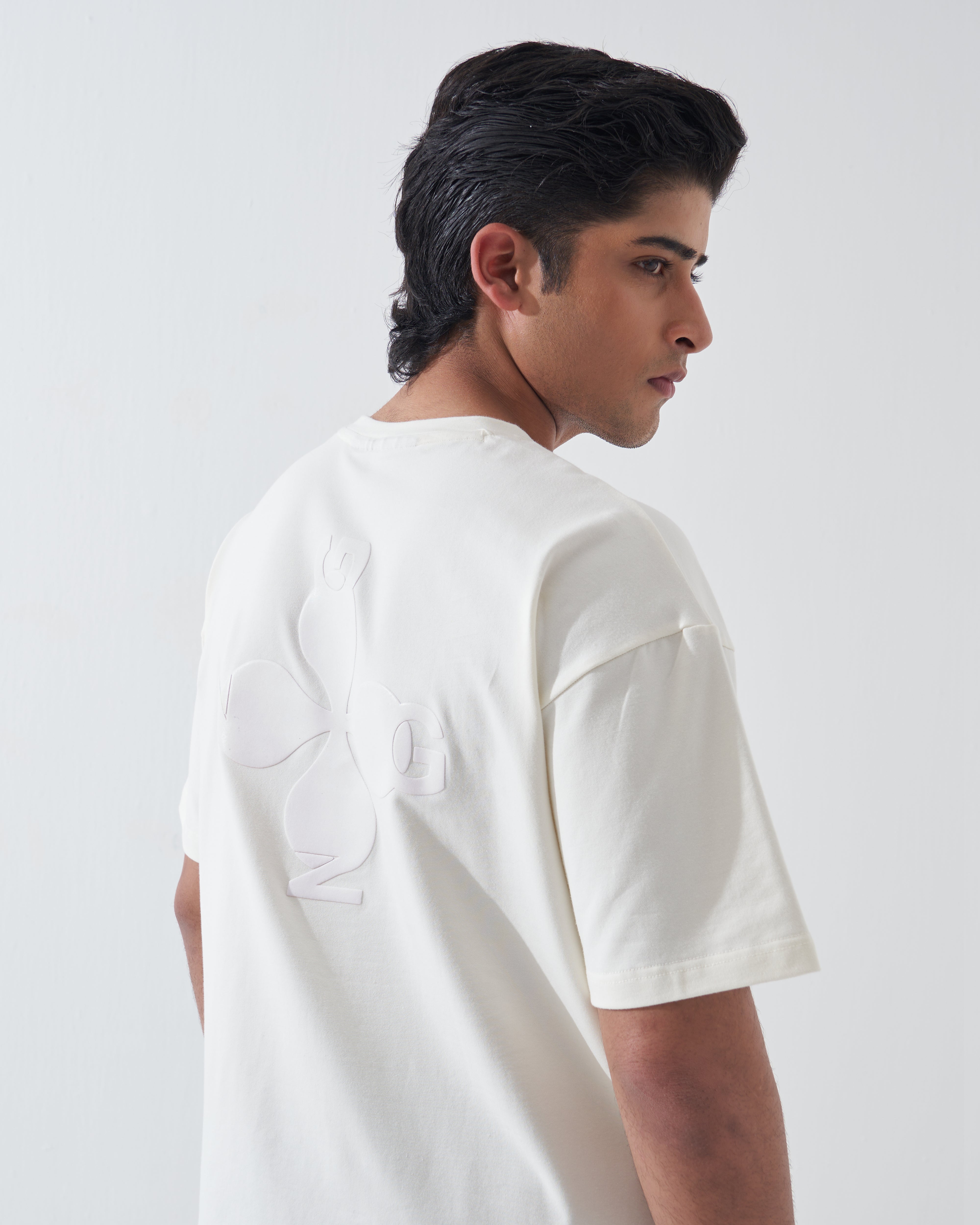 BASIC : OFF-WHITE