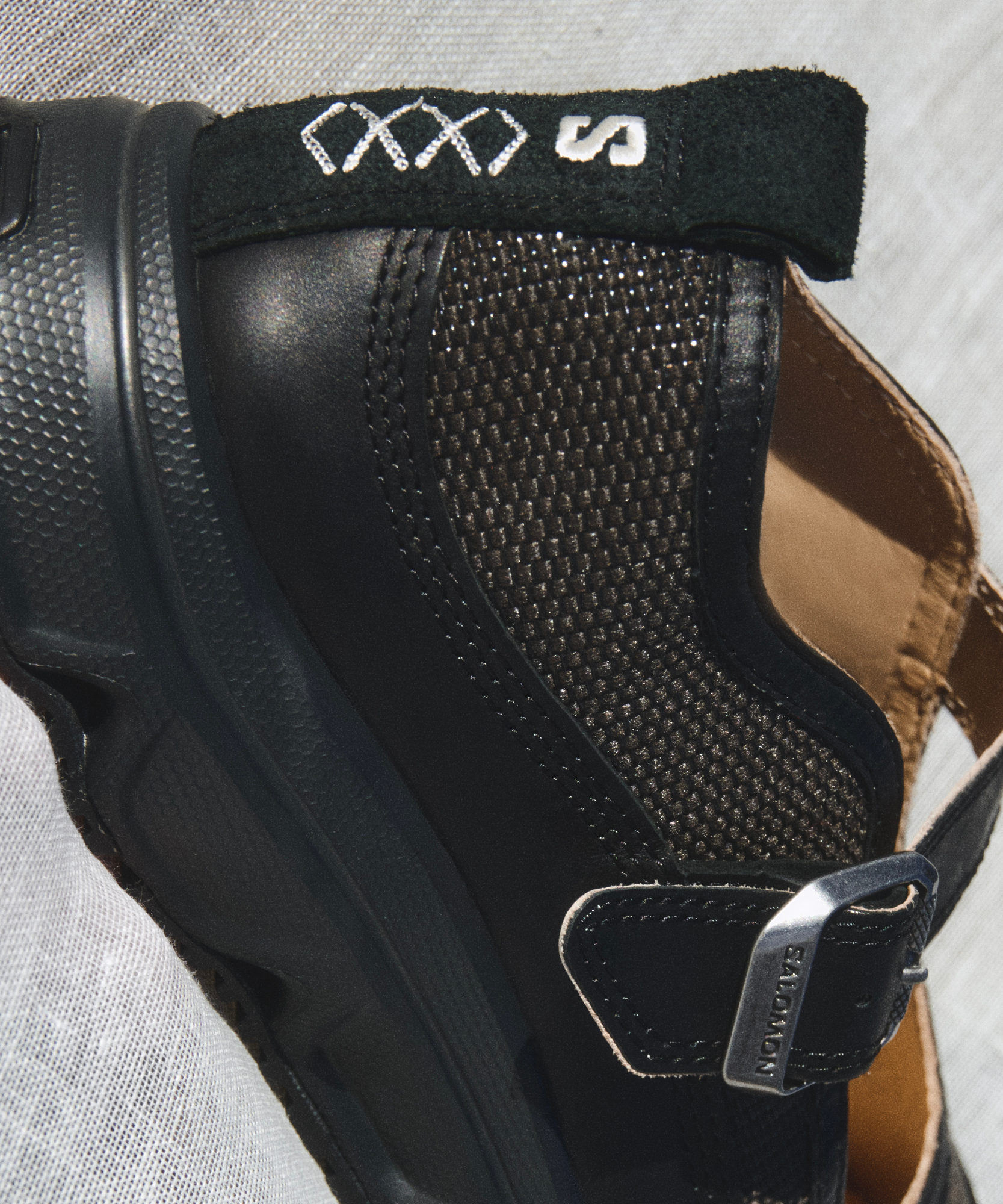 RX MARIE-JEANNE ALPINE ECHOES Black / Earth Brown / Vanilla Ice