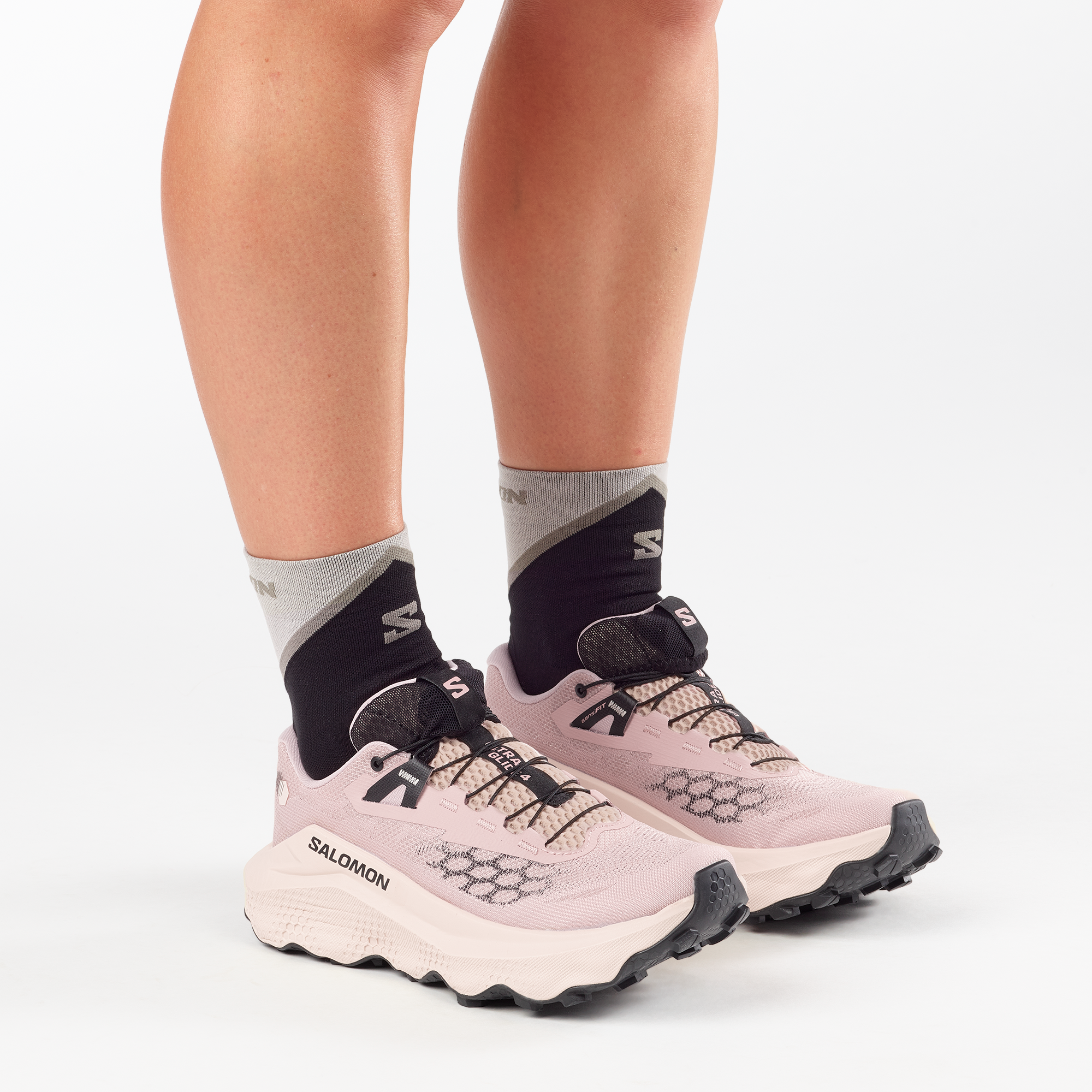 ULTRA GLIDE 4 Shadow Gray / Tapioca / Black