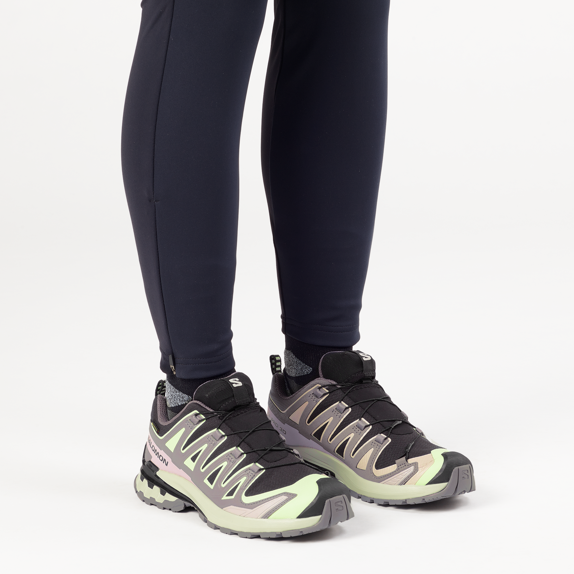 XA PRO 3D V9 GORE-TEX Black / Patina Green / Gray Violet