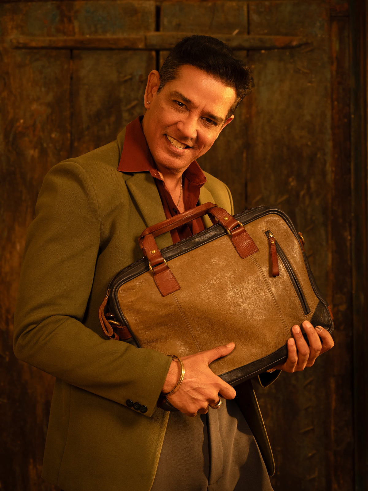 Winger : Real Leather Laptop Bag by Art N Vintage