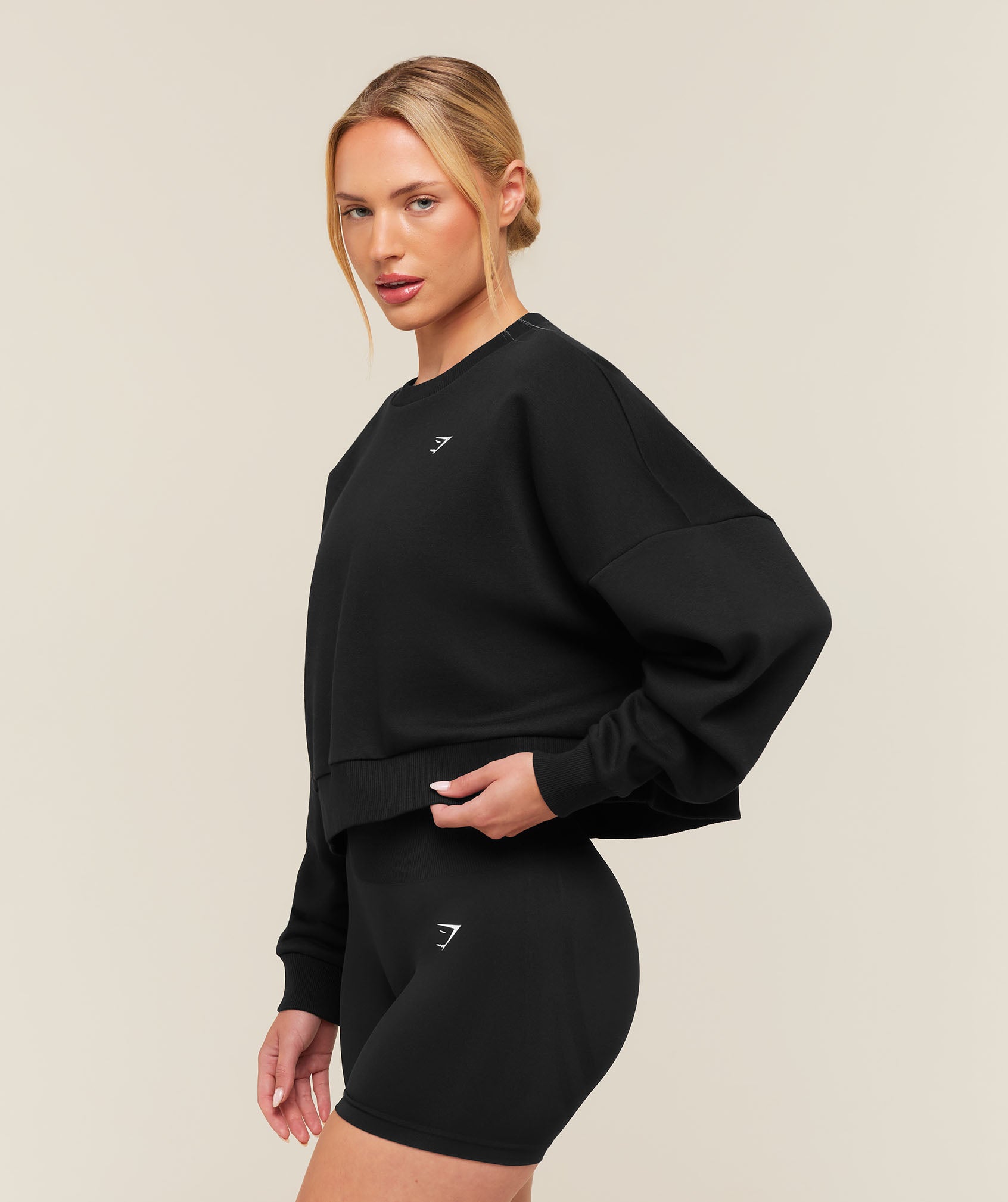 Training Oversized Boxy Sweatshirt