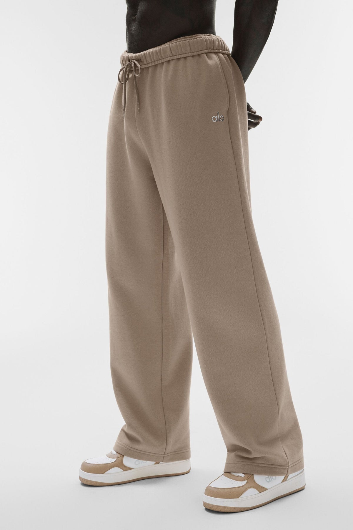 Alo Yoga Accolade Straight Leg Sweatpant - Gravel