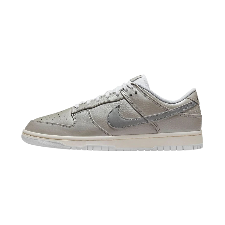 Nike Dunk Low SE Metallic Silver