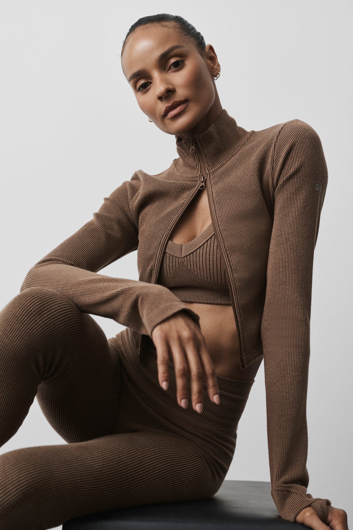Alo Yoga Seamless Two Tone Rib Jacket - Java Brown