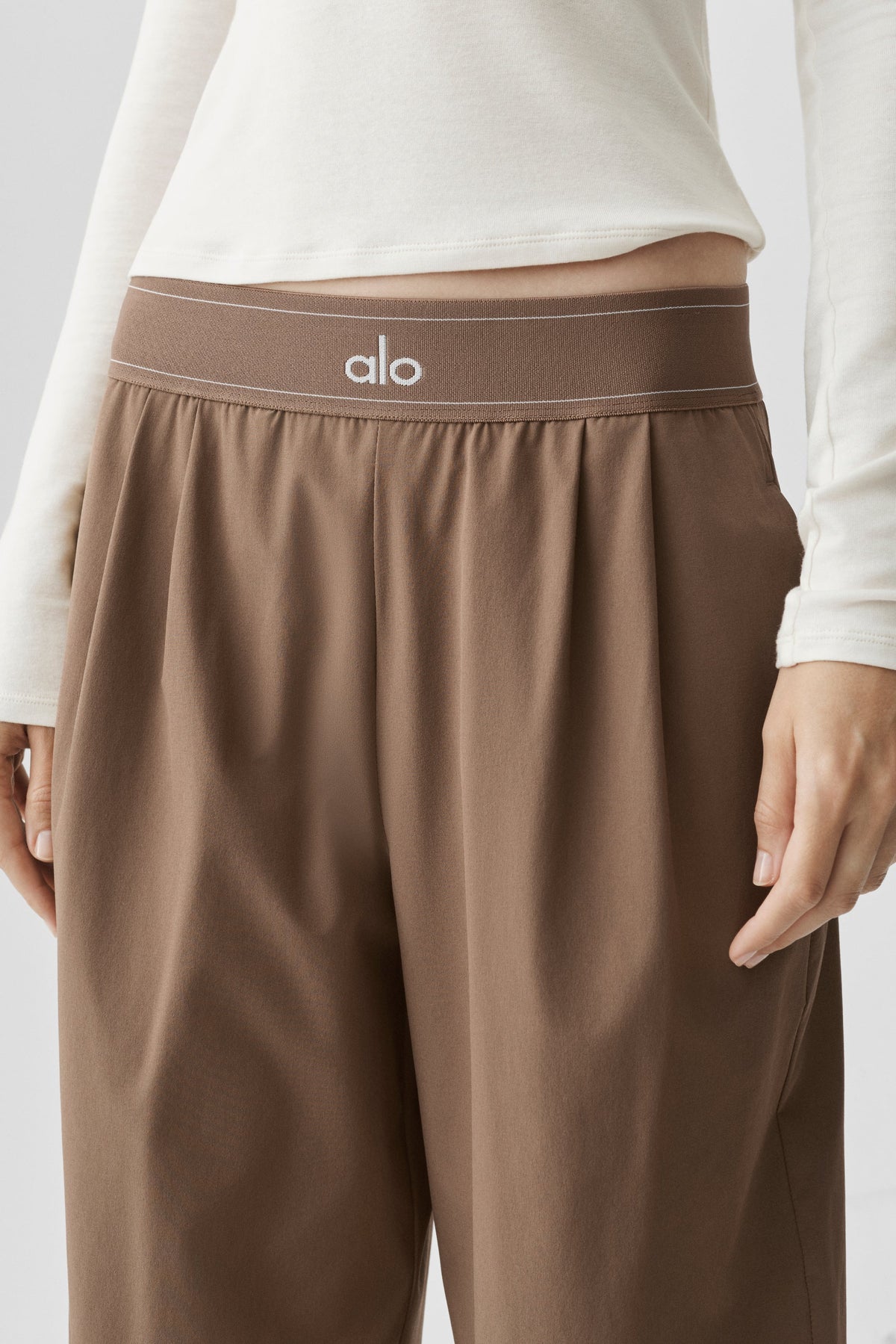 Alo Yoga Suit Up Trouser (Regular) - Java Brown