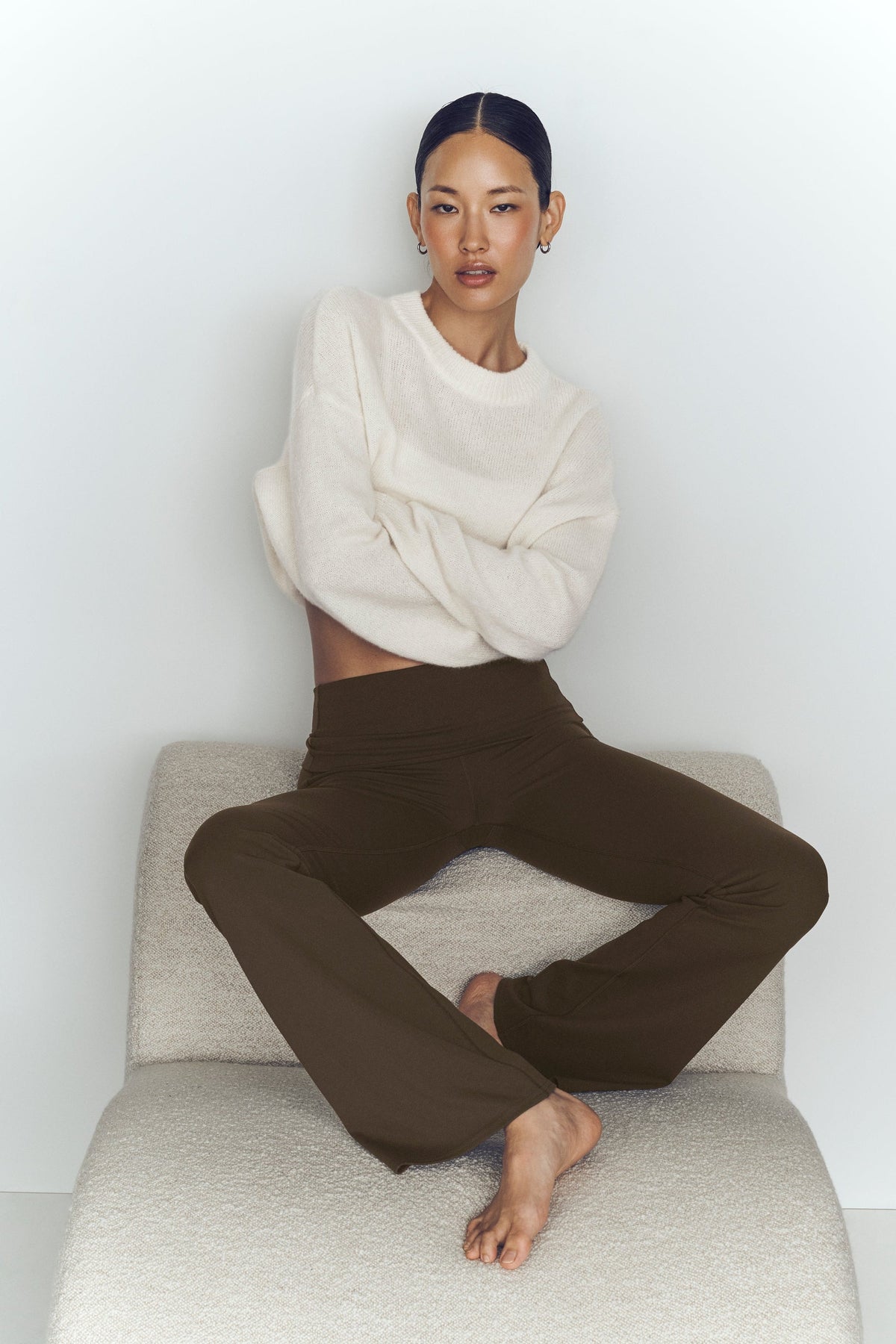 Alo Yoga ALO Softsculpt Foldover Flare Legging (Regular) - Espresso