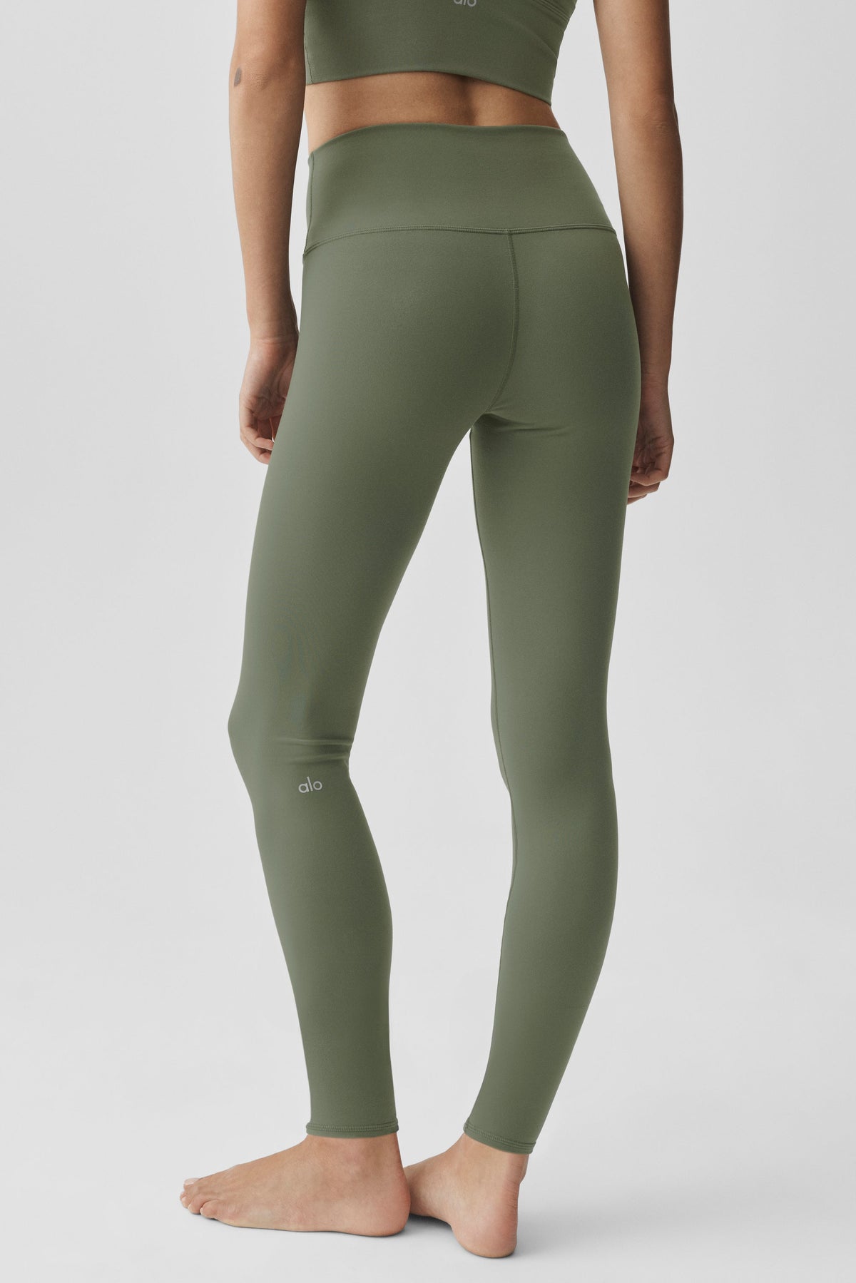 Alo Yoga 7/8 High-Waist Airbrush Legging - Bamboo Green