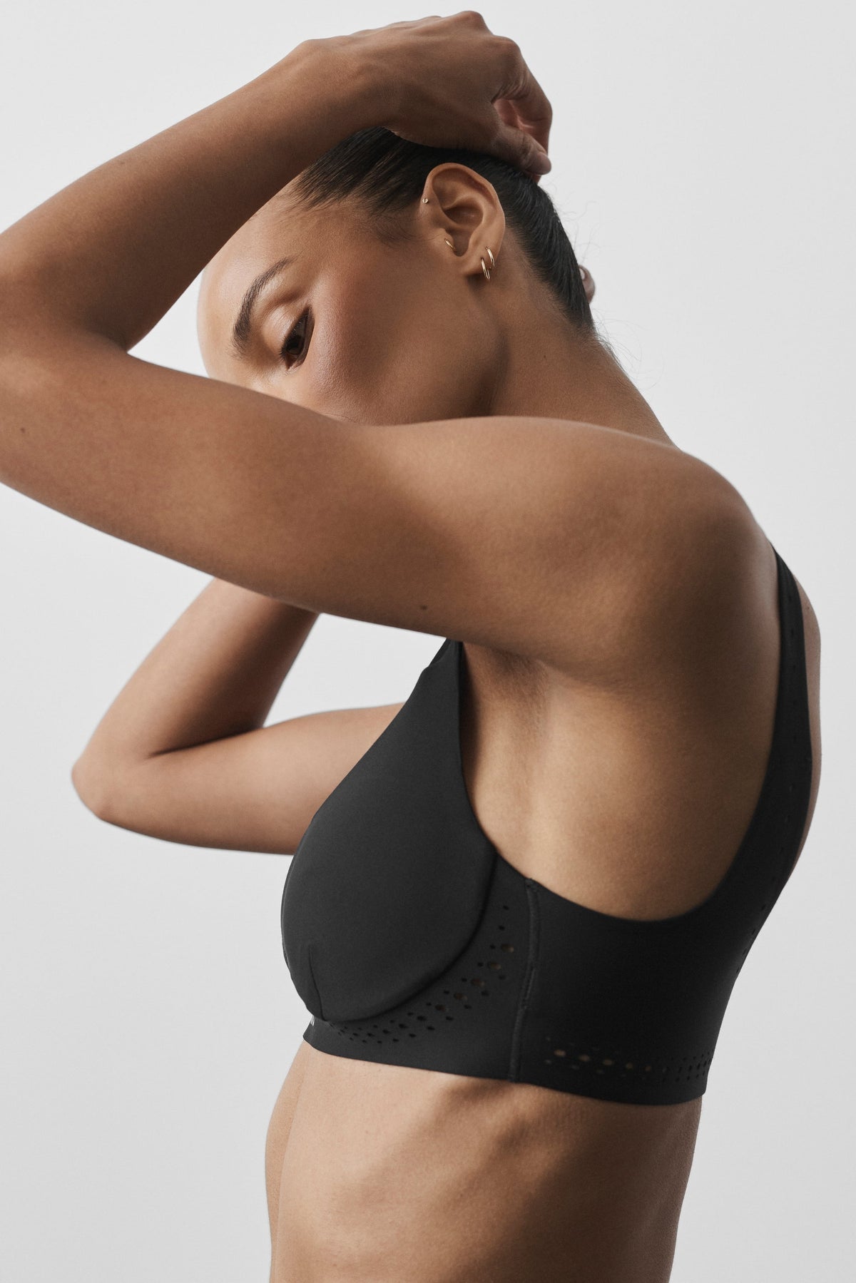 Alo Yoga Airlift Superstar Bra - Black