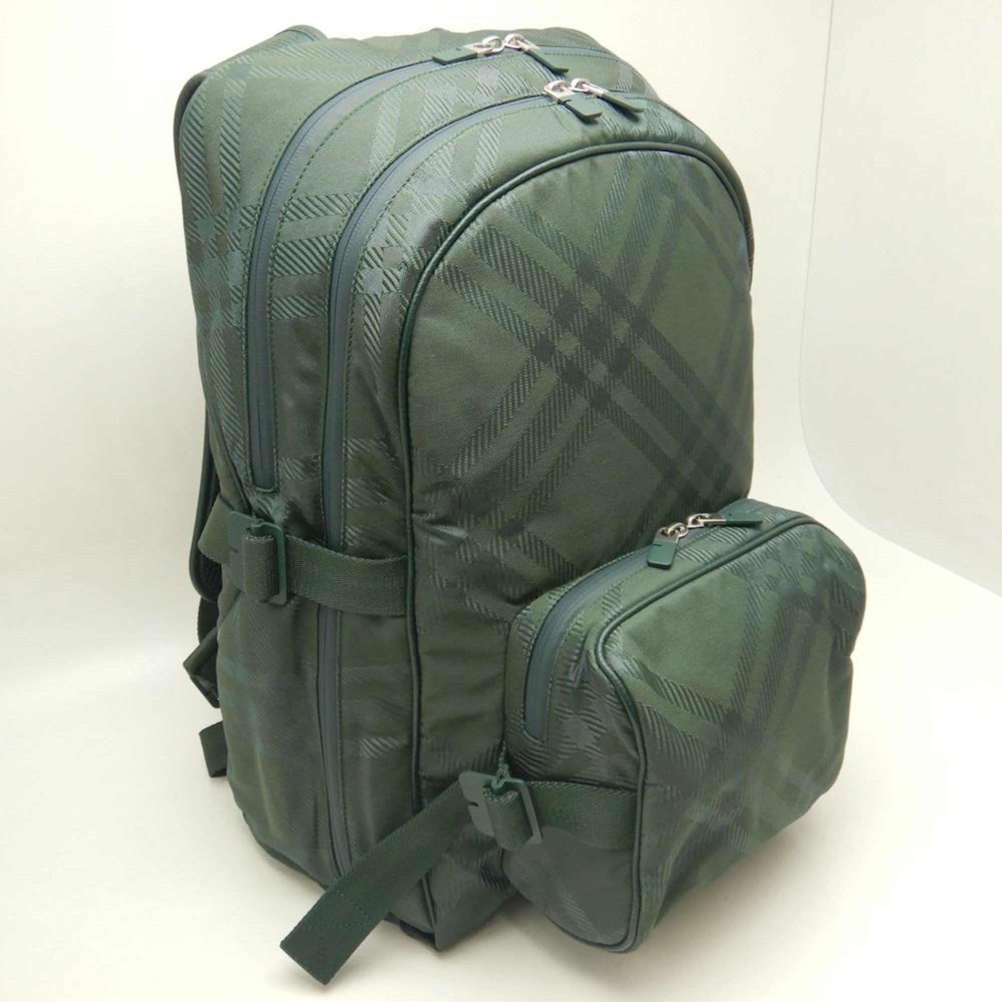 Burberry Nylon Backpack (Pre-Owned)