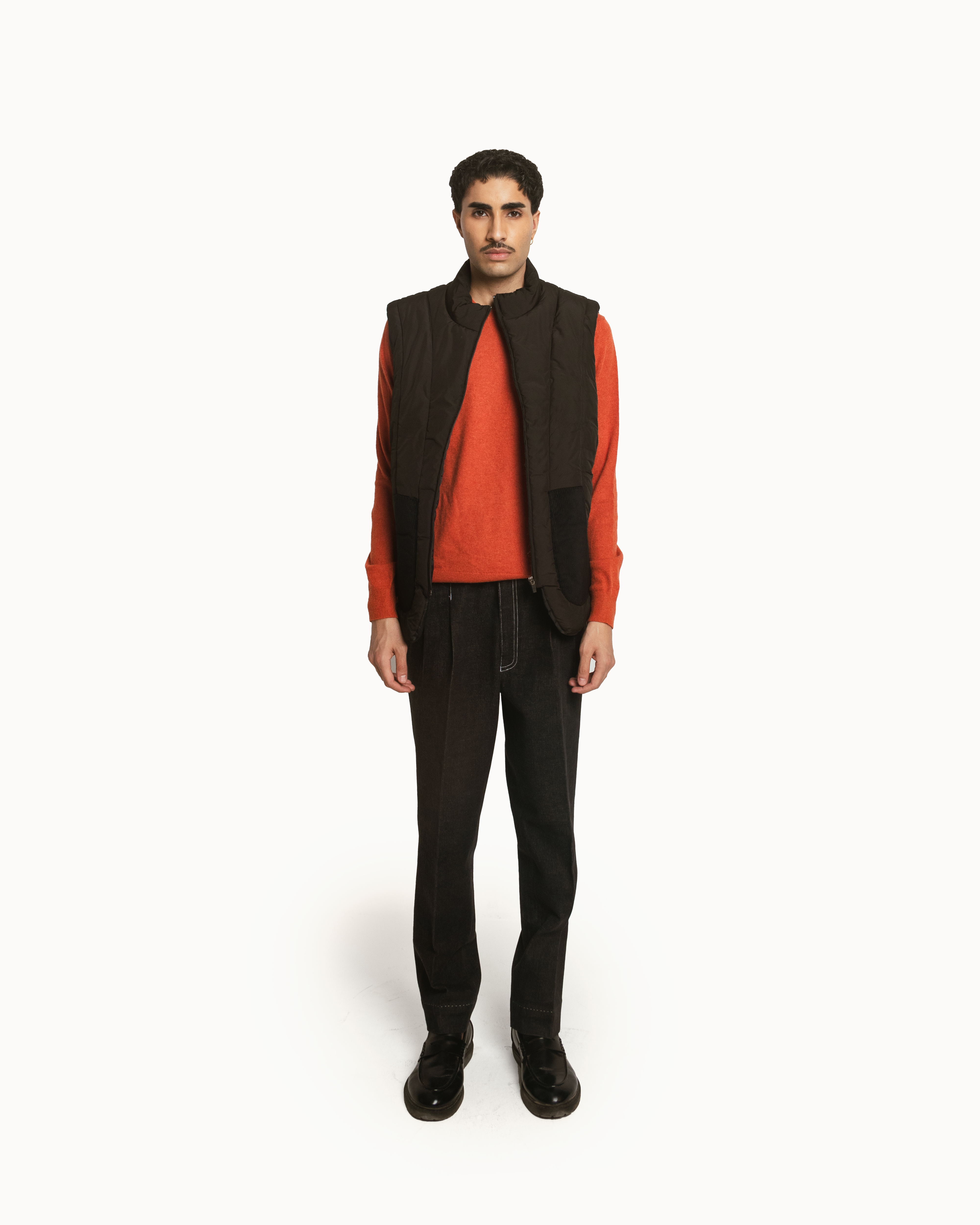 Puffer Jacket Sleeveless in Black