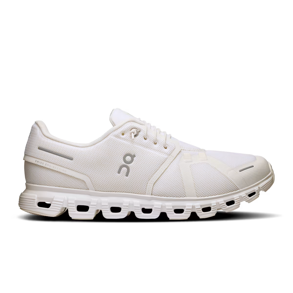 On Running Cloud 6 All White
