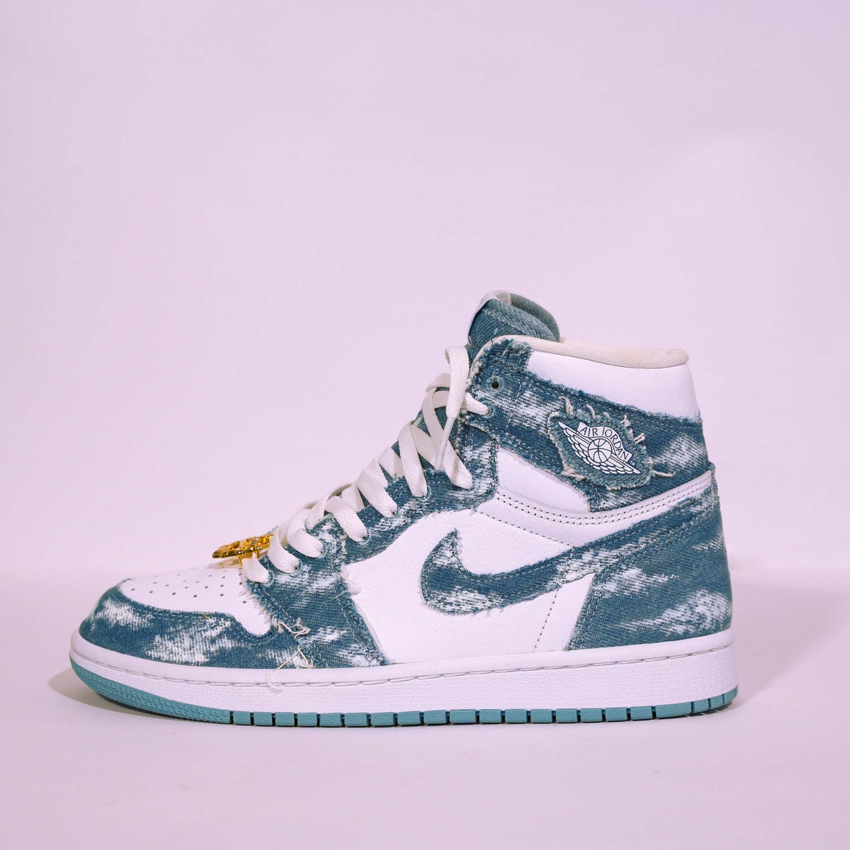 CLOUD AJ1