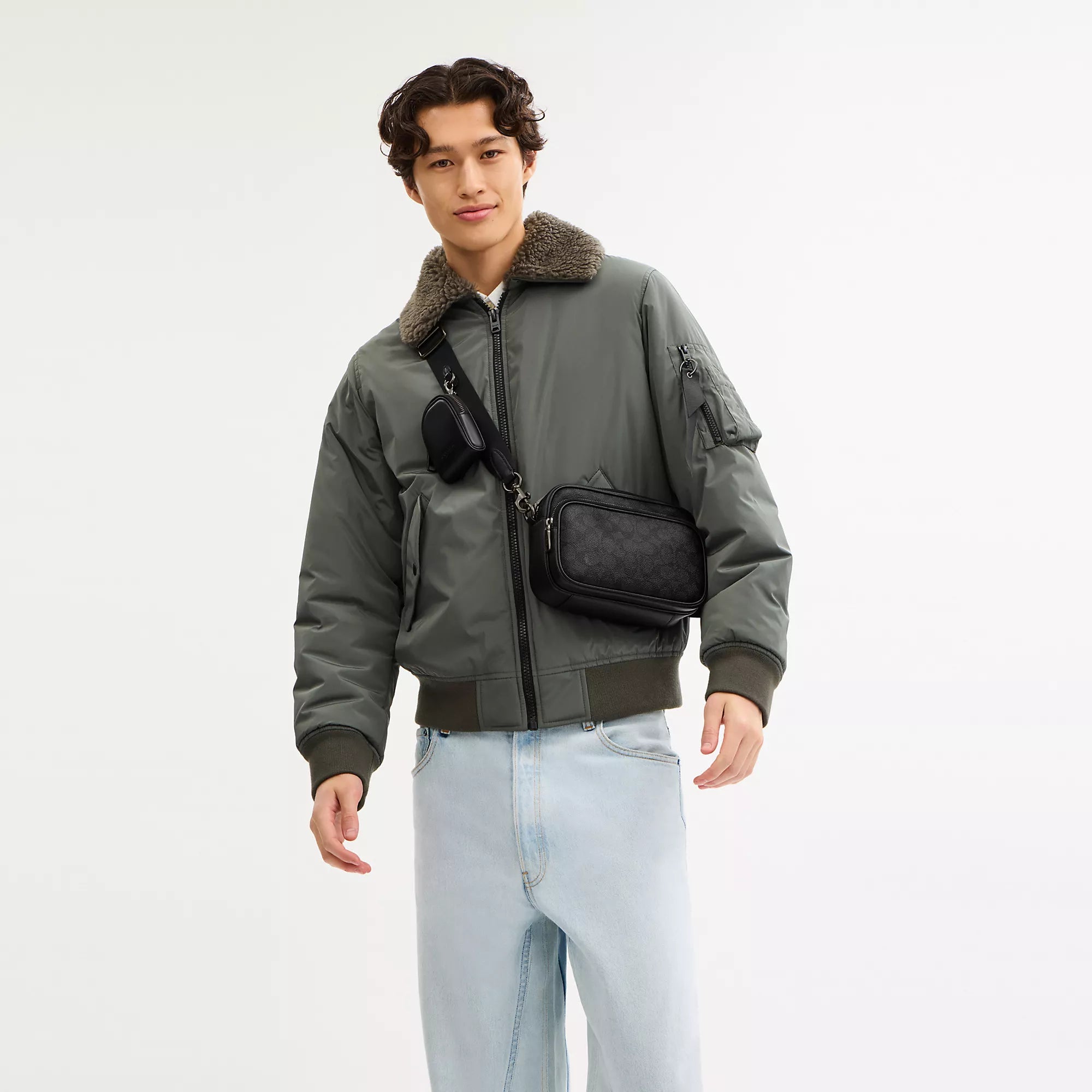 Coach Finlay Crossbody Bag In Signature Canvas